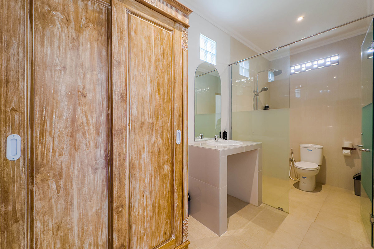 4-villa-pakis-bathroom