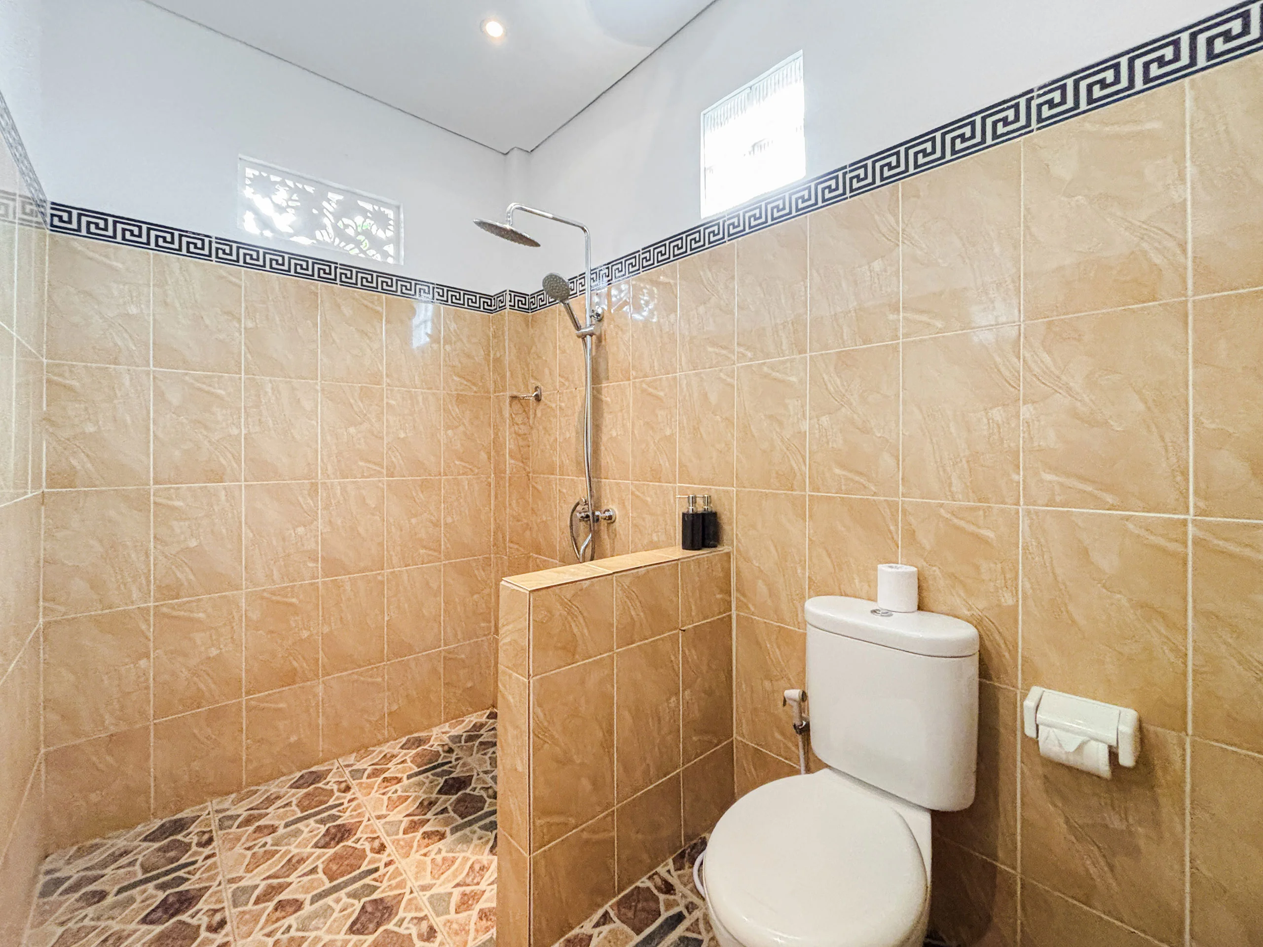 ubud-shanti-bathroom-13022026-4